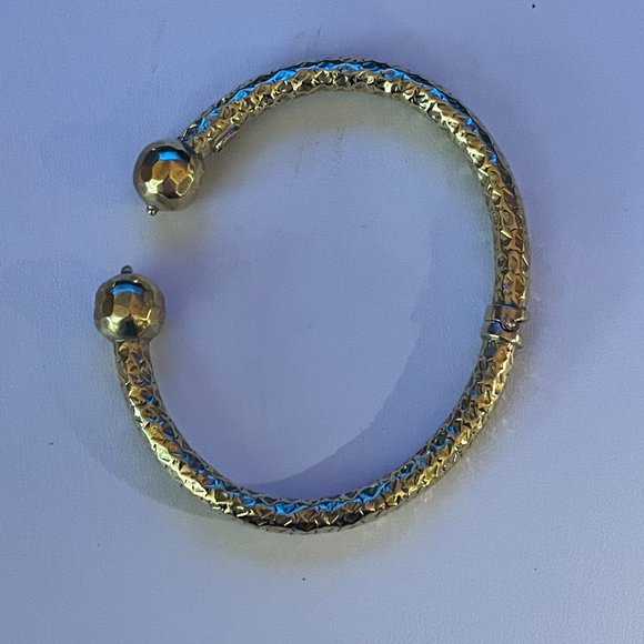 B Italy Cuff Bracelet - Picture 3 of 9